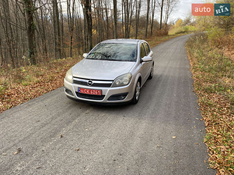 Седан Opel Astra 2006 в Долині фото 10 Седан Opel Astra 2006 в Долині