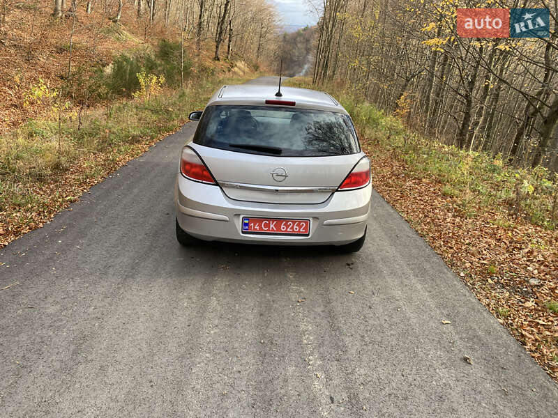 Седан Opel Astra 2006 в Долині фото 5 Седан Opel Astra 2006 в Долині
