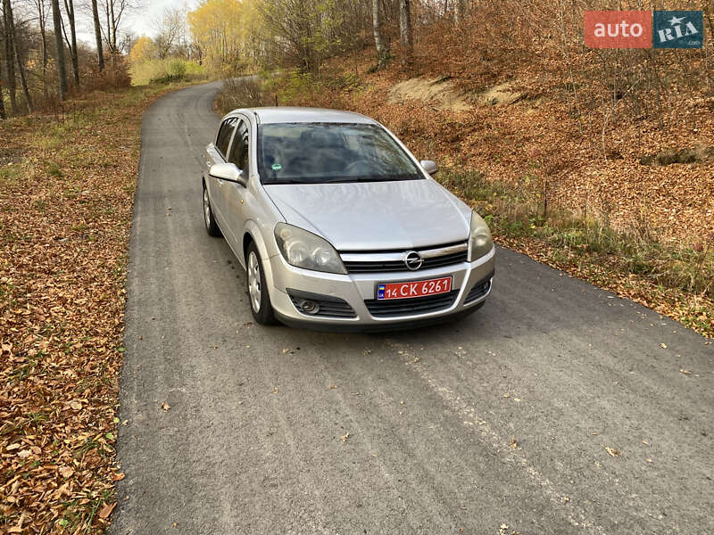 Седан Opel Astra 2006 в Долині фото 12 Седан Opel Astra 2006 в Долині