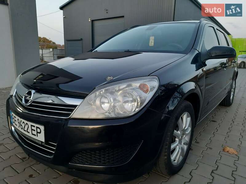 Універсал Opel Astra 2008 в Дубні