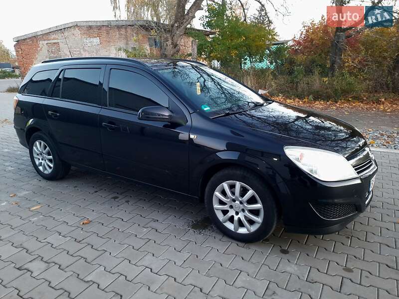 Універсал Opel Astra 2008 в Дубні