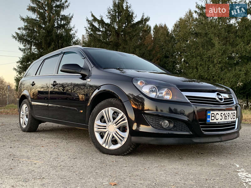 Универсал Opel Astra 2007 в Дрогобыче