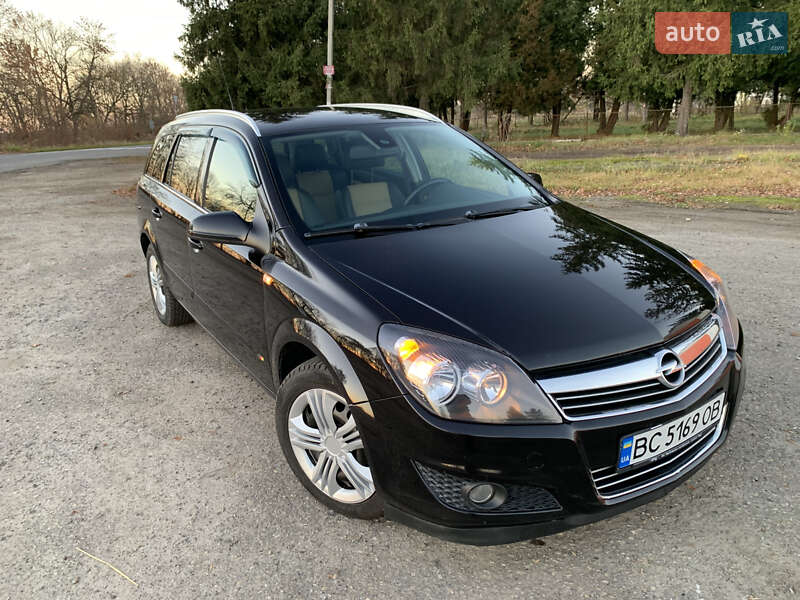Универсал Opel Astra 2007 в Дрогобыче