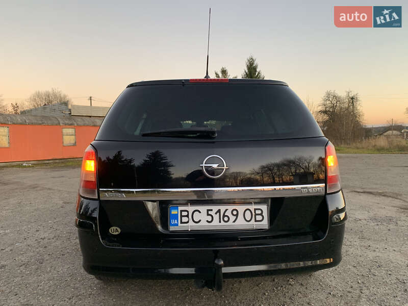 Универсал Opel Astra 2007 в Дрогобыче