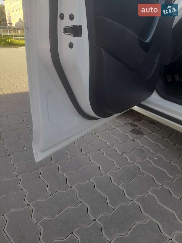 Универсал Opel Astra 2012 в Калуше