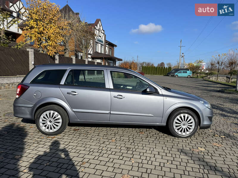 Универсал Opel Astra 2009 в Луцке фото 13 Универсал Opel Astra 2009 в Луцке