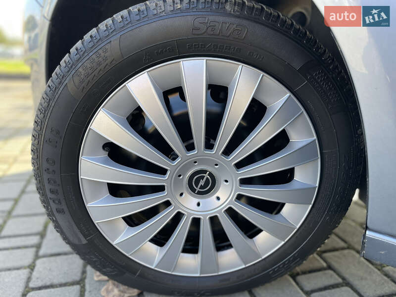 Универсал Opel Astra 2009 в Луцке фото 28 Универсал Opel Astra 2009 в Луцке