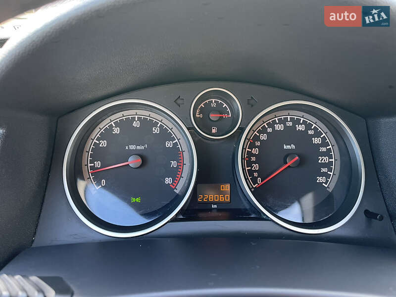 Универсал Opel Astra 2009 в Луцке фото 49 Универсал Opel Astra 2009 в Луцке