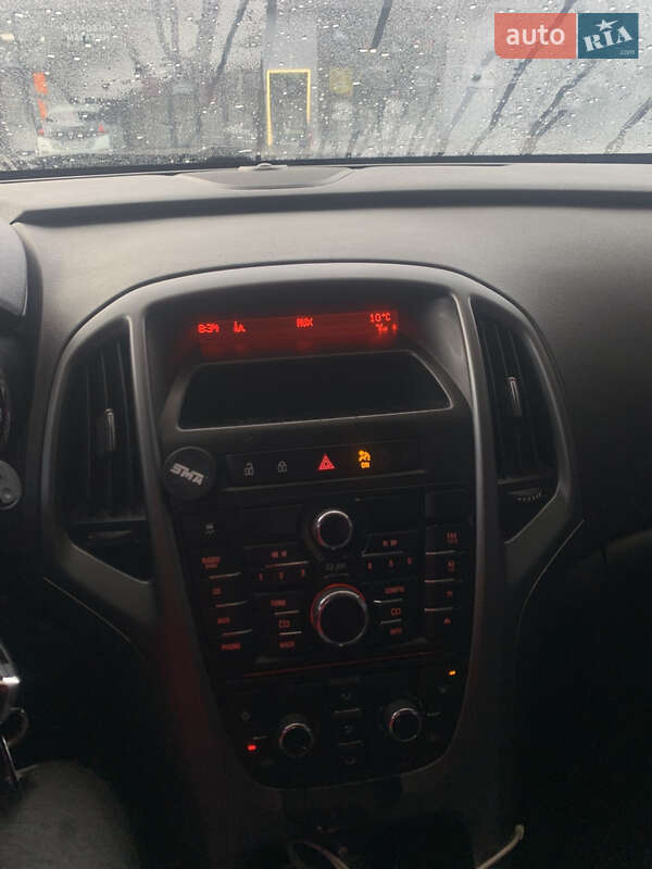 Универсал Opel Astra 2013 в Тернополе