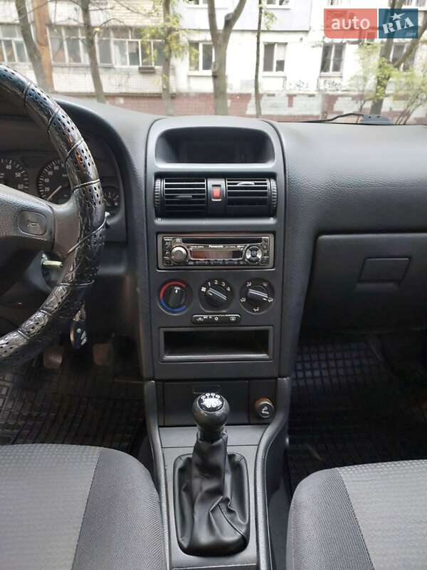Седан Opel Astra 2003 в Запорожье фото 4 Седан Opel Astra 2003 в Запорожье