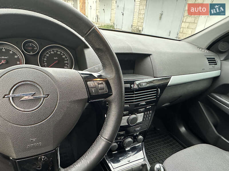Универсал Opel Astra 2010 в Харькове фото 16 Универсал Opel Astra 2010 в Харькове