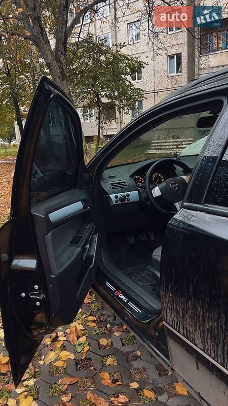 Универсал Opel Astra 2006 в Ивано-Франковске