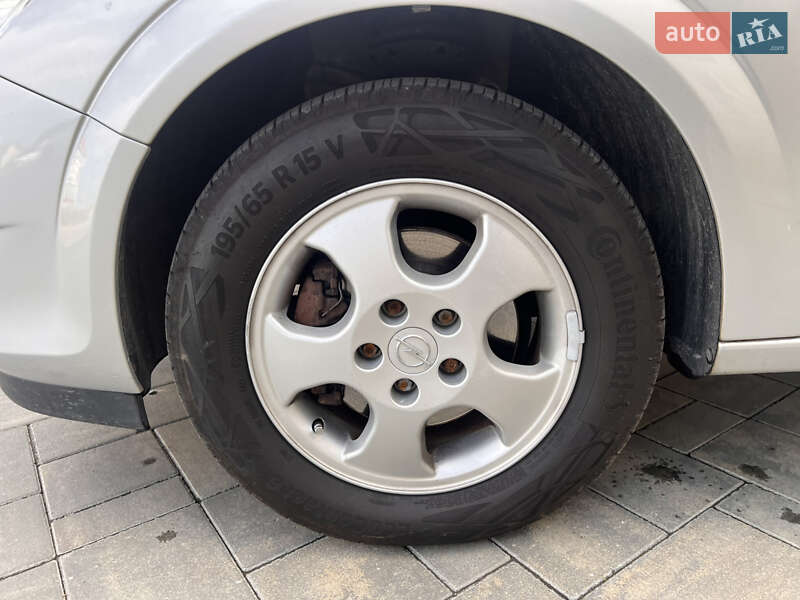Универсал Opel Astra 2010 в Луцке фото 21 Универсал Opel Astra 2010 в Луцке