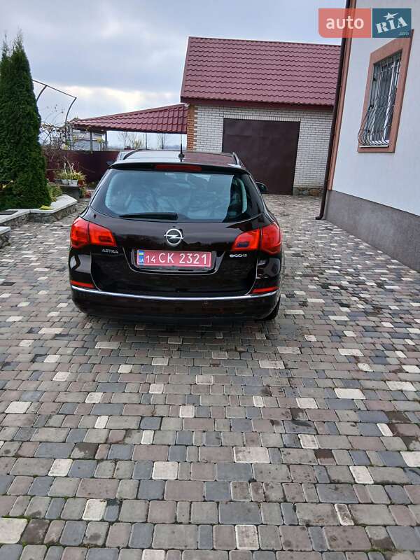 Универсал Opel Astra 2012 в Христиновке фото 4 Универсал Opel Astra 2012 в Христиновке