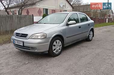 Хетчбек Opel Astra 2003 в Прилуках