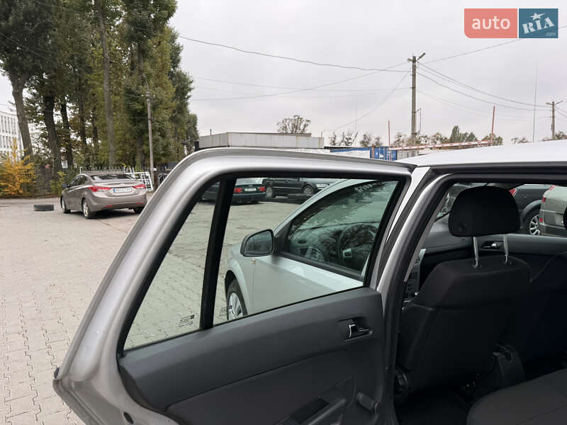 Універсал Opel Astra 2010 в Вінниці фото 28 Універсал Opel Astra 2010 в Вінниці