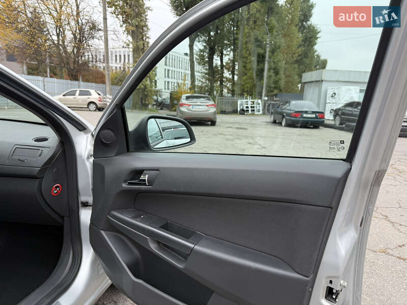 Універсал Opel Astra 2010 в Вінниці фото 41 Універсал Opel Astra 2010 в Вінниці