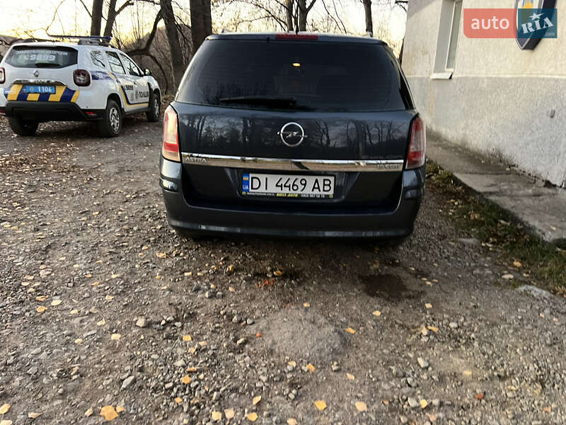 Універсал Opel Astra 2007 в Надвірній