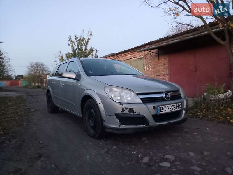 Універсал Opel Astra 2005 в Сокалі