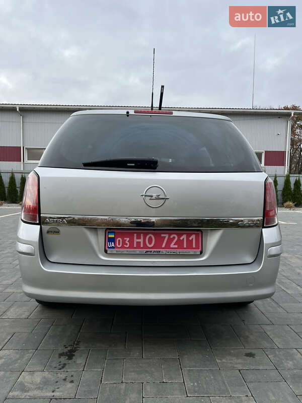 Универсал Opel Astra 2010 в Луцке фото 18 Универсал Opel Astra 2010 в Луцке