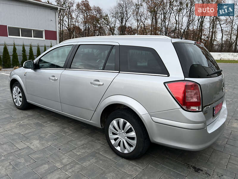 Универсал Opel Astra 2010 в Луцке фото 15 Универсал Opel Astra 2010 в Луцке