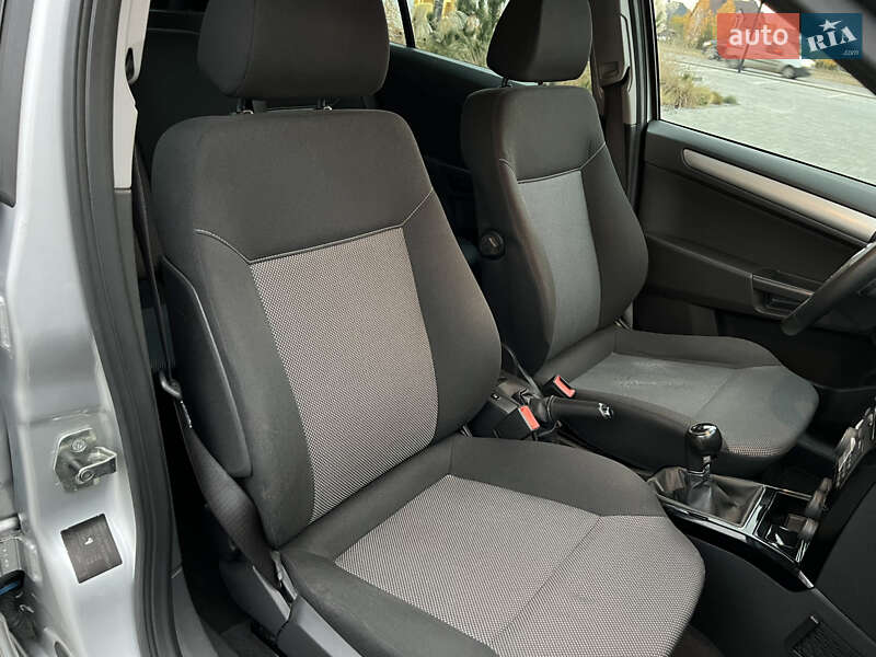 Универсал Opel Astra 2010 в Луцке фото 51 Универсал Opel Astra 2010 в Луцке