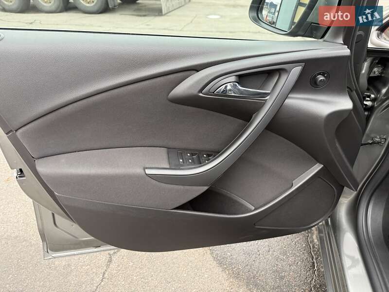 Седан Opel Astra 2020 в Одессе