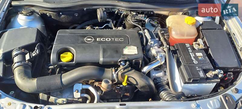 Хэтчбек Opel Astra 2011 в Трускавце