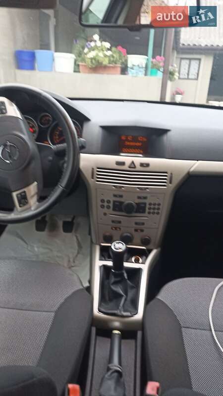 Универсал Opel Astra 2009 в Шишаки фото 13 Универсал Opel Astra 2009 в Шишаки