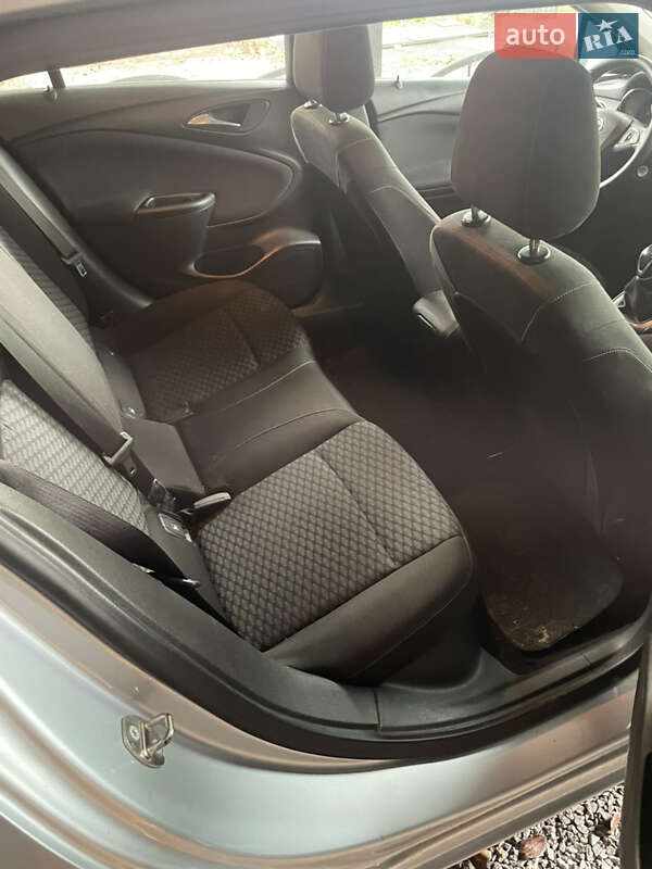 Универсал Opel Astra 2016 в Чернигове фото 18 Универсал Opel Astra 2016 в Чернигове