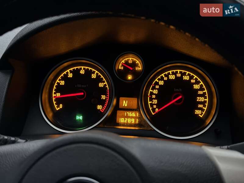 Седан Opel Astra 2007 в Львове