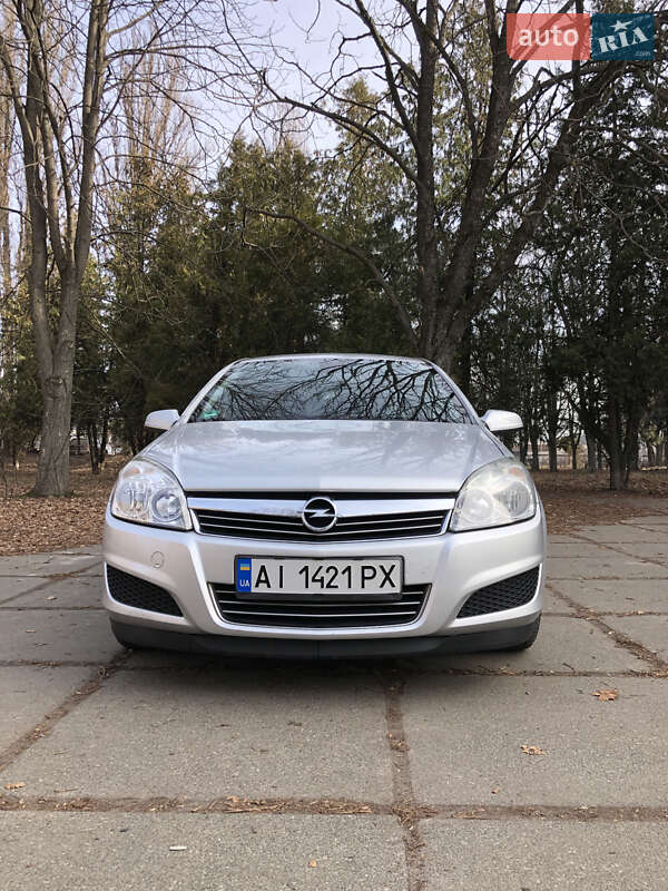 Универсал Opel Astra 2009 в Киеве
