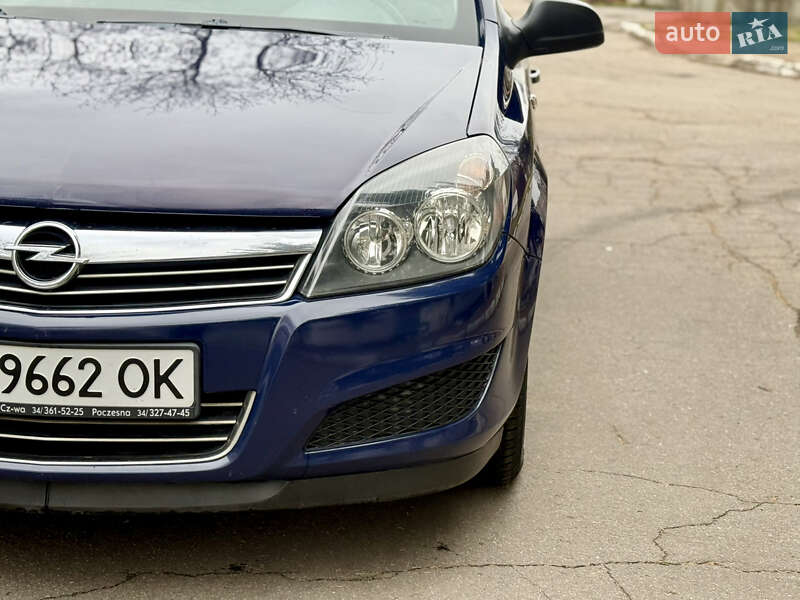 Хетчбек Opel Astra 2011 в Вінниці