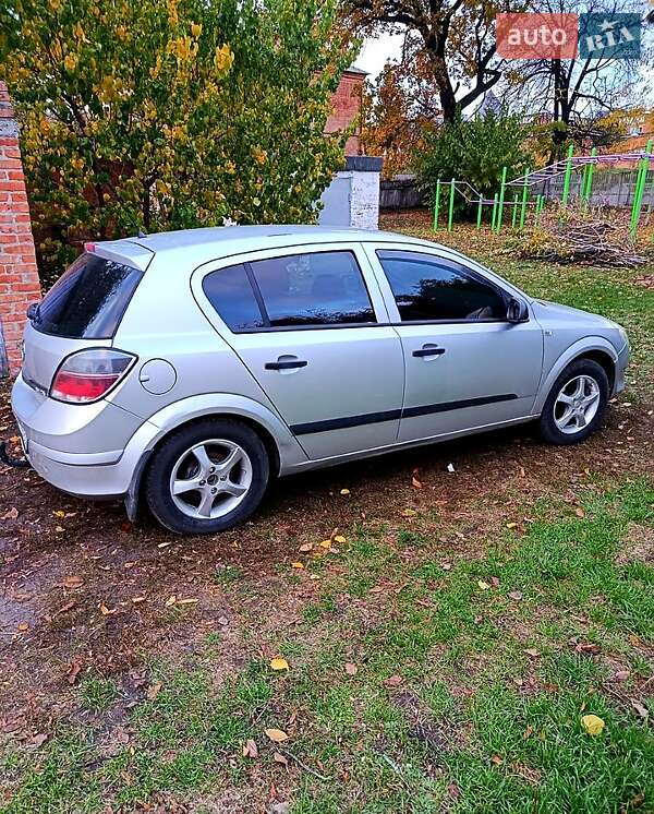 Хэтчбек Opel Astra 2007 в Зенькове фото 3 Хэтчбек Opel Astra 2007 в Зенькове
