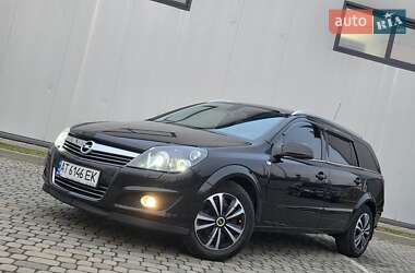 Універсал Opel Astra 2009 в Івано-Франківську