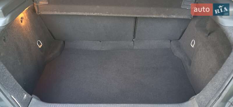 Хэтчбек Opel Astra 2009 в Звягеле