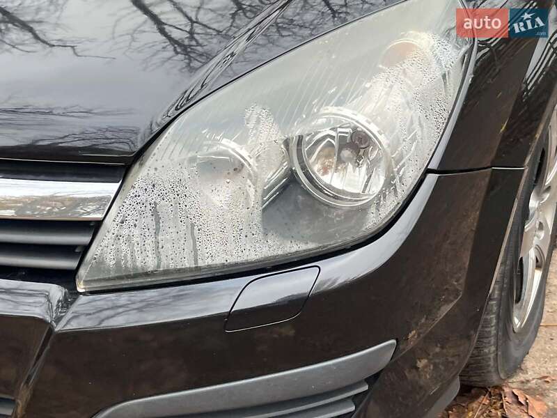 Универсал Opel Astra 2006 в Киеве