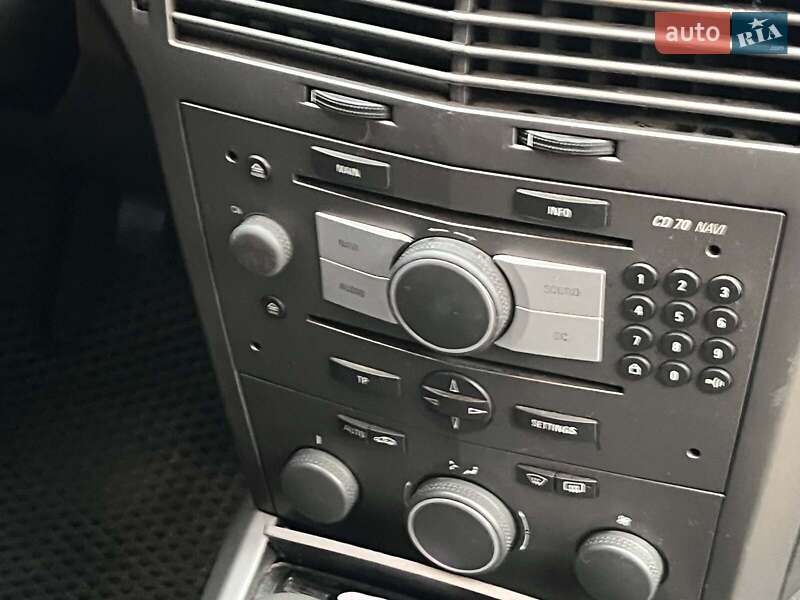 Универсал Opel Astra 2006 в Киеве