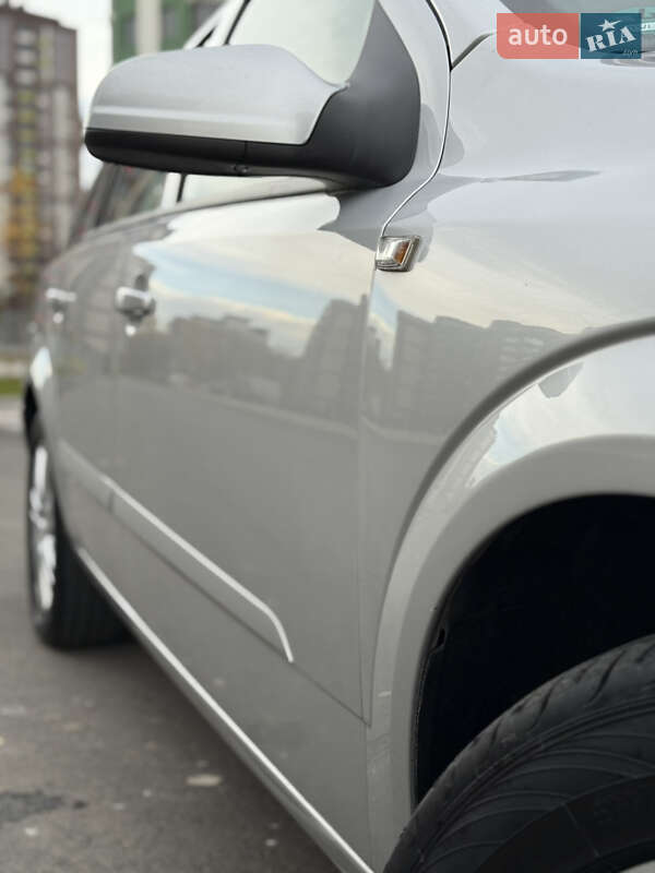 Универсал Opel Astra 2008 в Тернополе