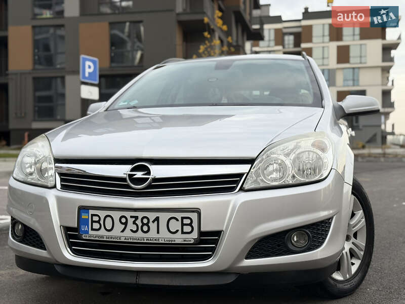 Универсал Opel Astra 2008 в Тернополе