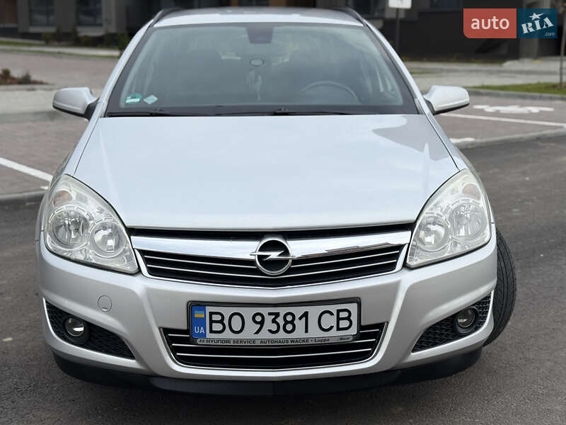 Универсал Opel Astra 2008 в Тернополе