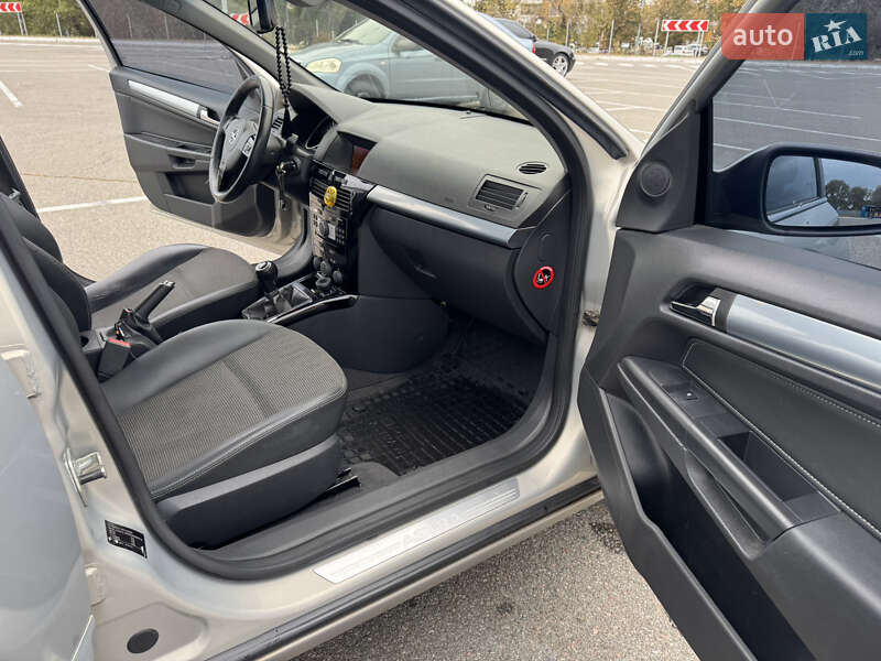 Универсал Opel Astra 2009 в Киеве фото 8 Универсал Opel Astra 2009 в Киеве