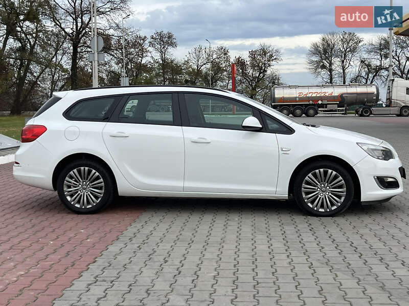Универсал Opel Astra 2013 в Луцке фото 9 Универсал Opel Astra 2013 в Луцке