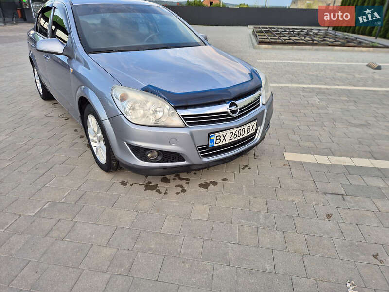 Седан Opel Astra 2008 в Каменец-Подольском