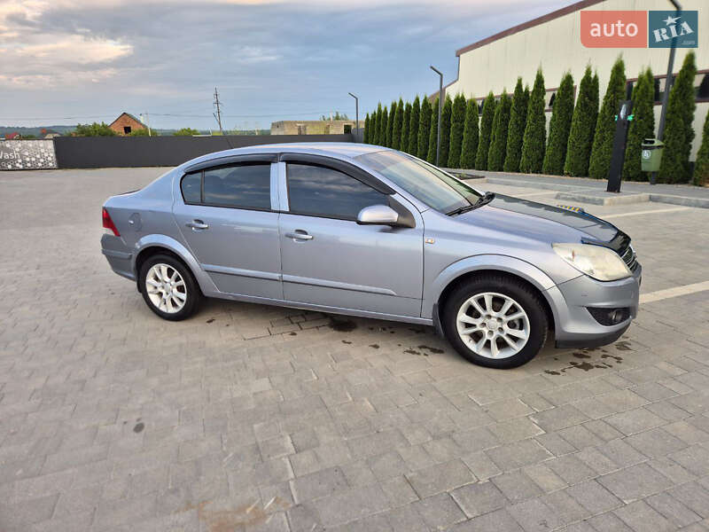 Седан Opel Astra 2008 в Каменец-Подольском