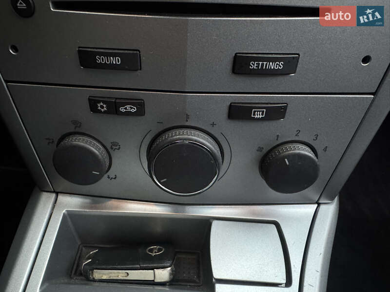 Универсал Opel Astra 2010 в Умани фото 32 Универсал Opel Astra 2010 в Умани