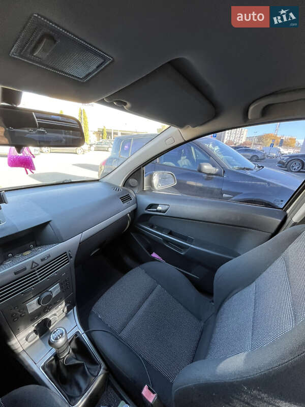 Хэтчбек Opel Astra 2006 в Львове фото 8 Хэтчбек Opel Astra 2006 в Львове