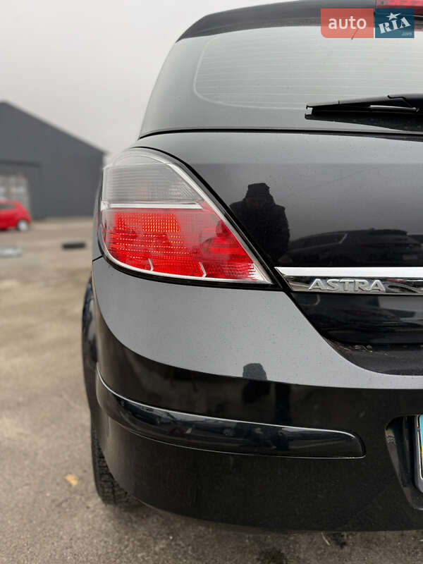 Хетчбек Opel Astra 2012 в Білій Церкві