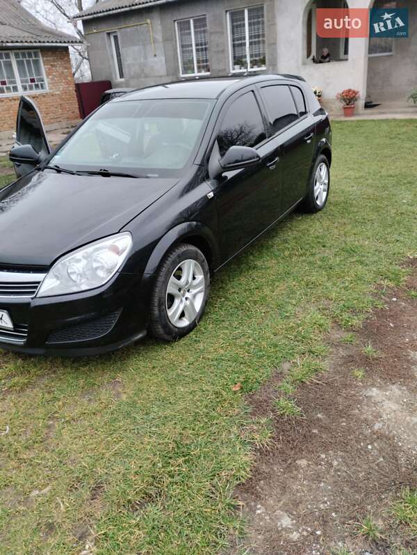 Хэтчбек Opel Astra 2009 в Тернополе