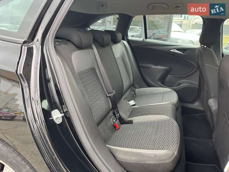 Универсал Opel Astra 2022 в Киеве фото 11 Универсал Opel Astra 2022 в Киеве